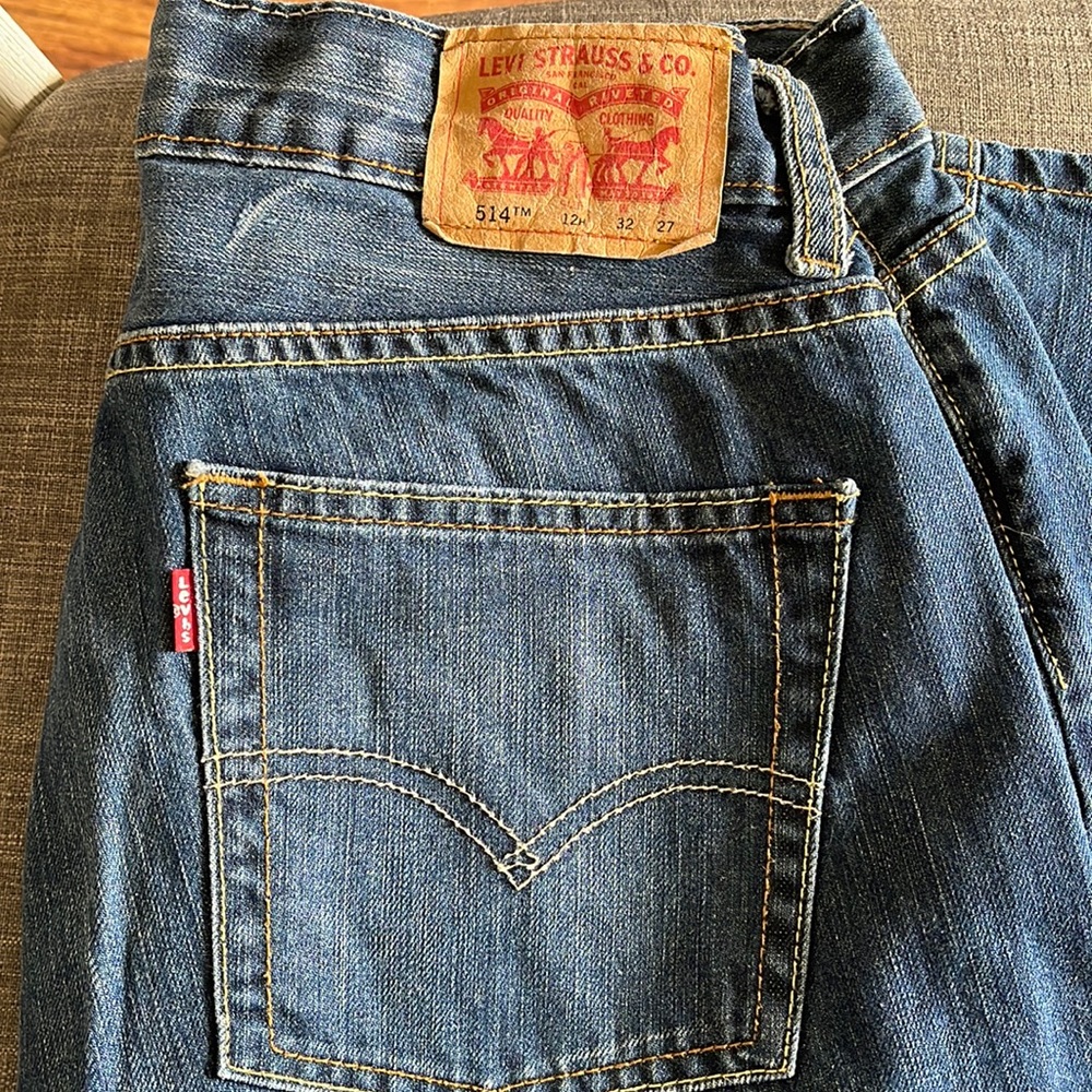Levi's  514 Jeans Size 32 x 27 , 12 Husky